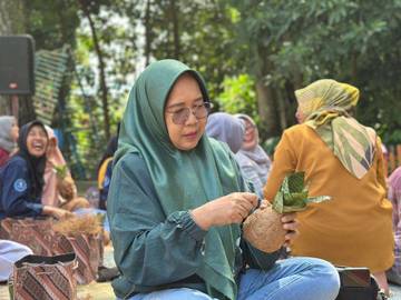 Mahmud Girikerto Kenalkan Kokedama Sebagai Atraksi Wisata