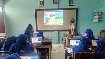 Mahasiswa PNM Mengajar, Buktikan Lulusan Punya Kompetensi Alternatif