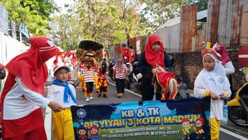 Keceriaan Merah Putih KB-TK Aisyiyah 3 Kota Madiun