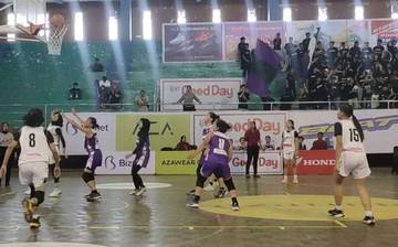 Tim Putri SMKN-2 Boyolangu Juara Basket DBL Jatim