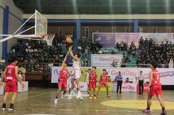 Tim Putra SMAN-1 Kedungwaru Juara Basket DBL Jatim