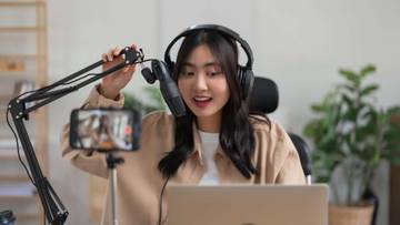 Era Digital, Anak Muda Pilih Jadi Content Creator?