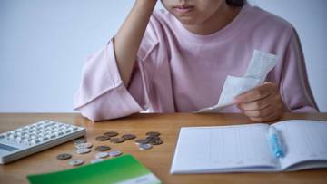 Cara Mengatasi Financial Anxiety Menurut Psikolog