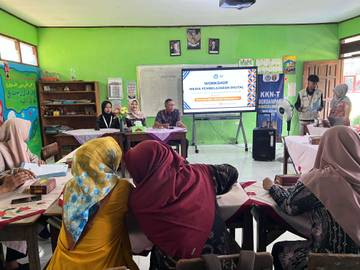 Mahasiswa KKN-T Unipma Gelar Workshop Pembelajaran Digital