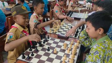 Ratusan Peserta Ikuti Turnamen Catur di SMAN 4 Kota Madiun