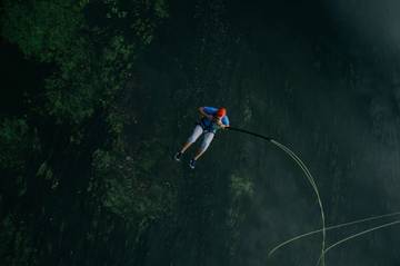 Wahana Bungee Jumping Tak Sekadar Viral, Ini Manfaatnya