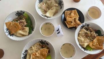 Bakmi Djoeang: Destinasi Kuliner Pasar Sleko
