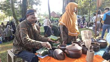 Ragam Kuliner Tradisional Jadi Daya Tarik Pasar Jajal Wae 