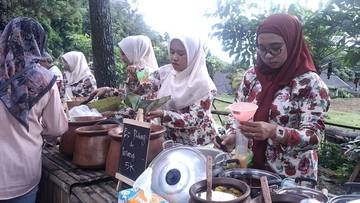 Pasar Jadul Sor Pinus Gerakkan Ekonomi Kerakyatan Warga Sidorejo