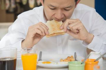 Roti atau Nasi? Sarapan Mana yang Lebih Baik