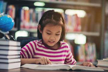 Peran Guru Bahasa Indonesia Dalam Penguatan Literasi Mental
