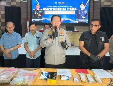 Kurang dari 24 Jam, Polisi Bongkar Kasus Pembobolan Toko Emas di Magetan