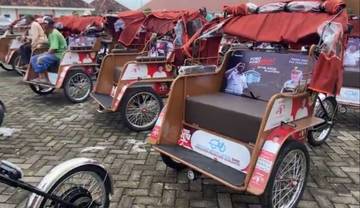 Ratusan Tukang Becak Ponorogo dapat Bantuan Becak Listrik