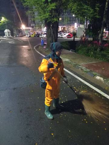 Cerita Pahlawan Kebersihan Kota Makassar
