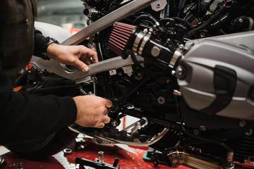 Perbandingan Mesin Motor 2 Tak dan 4 Tak  