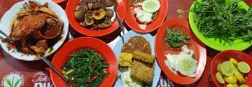 Warung Sari Laut H. Toha, Kuliner Kaki Lima Favorit Warga Makassar