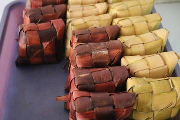 Buras dan Ketupat Ikon Kuliner tak Terpisahkan di Perayaan Idul Fitri