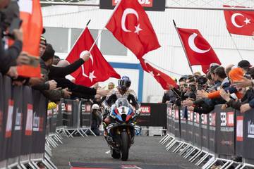 Toprak Razgatlioglu, Jawara Superbike yang Hijrah Ke Motogp