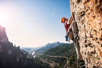 Rock Climbing Dorong Pariwisata dan Ekonomi Lokal Berkelanjutan