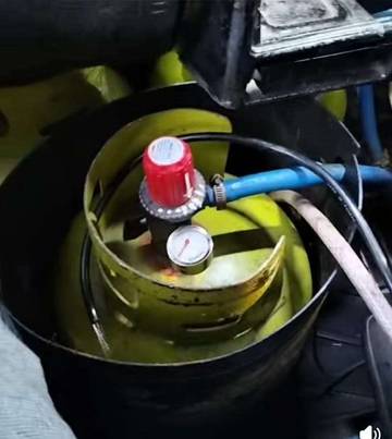 Antara Energi Bersih dan Bertahan Hidup