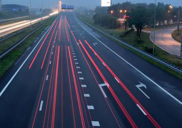 Lane Hogger Kebiasaan Buruk Berkendara Yang Mesti Dihindari