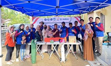EMT Unismuh Makassar Perkuat Polindes Teluk Kepayang