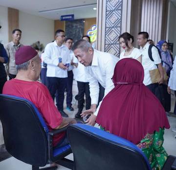 Komisaris Pertamina Tinjau RSOJ Makassar