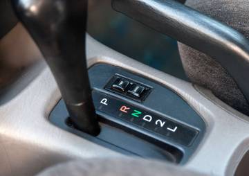 Tips Merawat Transmisi Mobil Matik Agar Awet