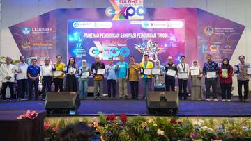 UNIBOS dan POLTEKBOS Borong Dua Penghargaan
