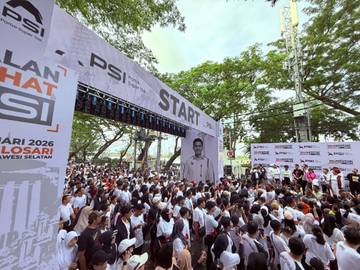 Puluhan Ribu Warga Ramaikan Jalan Sehat PSI