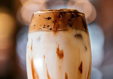 Kopi Gula Aren Minuman Nongkrong Favorit Gen-Z