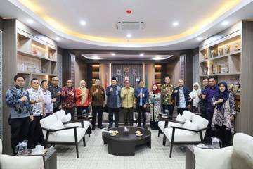 Pemkot Makassar Bangun Sinergi dengan Komisi V DPR RI 