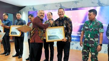 Kanwil Kemenag Sulsel Raih Dua Penghargaan Regional