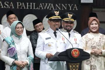 Usai Retret, Wali Kota Batu Disambut Warga