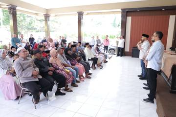 Puluhan Anak Yatim dan Dhuafa Terima Santunan dari Pemkot Batu