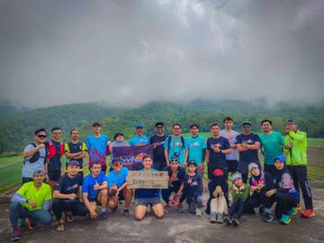 Halalbihalal Berkeringat Ala Jogging Wisata Malang ke Lereng Semeru Pondok Banteng