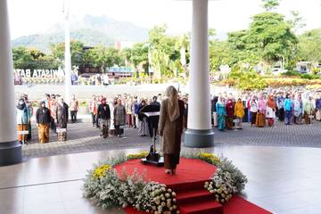 Ketua TP PKK Kota Batu Pimpin Apel Kartini
