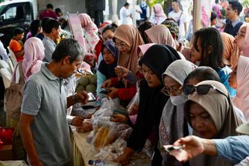 Stabilisasi Harga Pangan,Wali Kota Pasuruan Gelar Pasar Murah