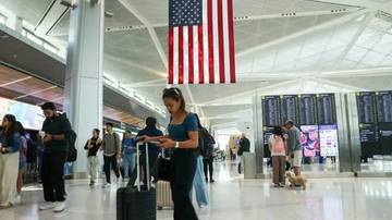 Permintaan Lesu, Maskapai AS Pangkas Penerbangan 