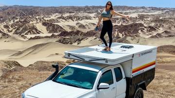 Perempuan Ini Pilih Hidup Nomaden di Truk