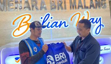 BRI Malang Peduli Bagi Sembako untuk Pekerja Informal