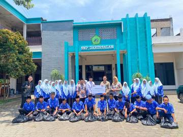 PPAI Darussalam Kepanjen Terima Paket Sembako