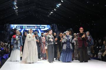 Kolaborasi AI dan Ekraf Tampil di MFW 2025