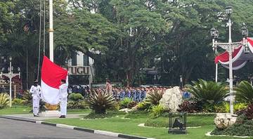 Menjadi Pahlawan di Zaman yang Berubah