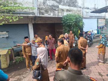 Wali Kota Pasuruan Sidak Ketertiban Pasar Besar dan Stasiun