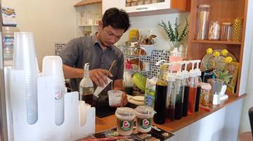 Hobi Ngopi Pasutri Blitar Jadi Mini Coffee Shop