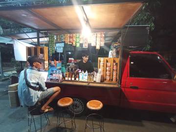 Kopi Kijang, Ngopi Nuansa Retro Jalanan di Malang