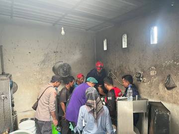 Pekerja Alami Kecelakaan Kerja di Penggilingan Bakso Blitar