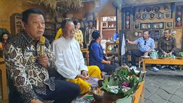Wabup Karangasem Bali Napak Tilas Leluhur di KBP