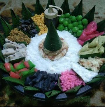 Dapur Mimi Kembangkan Tumpeng Cenil Kekinian